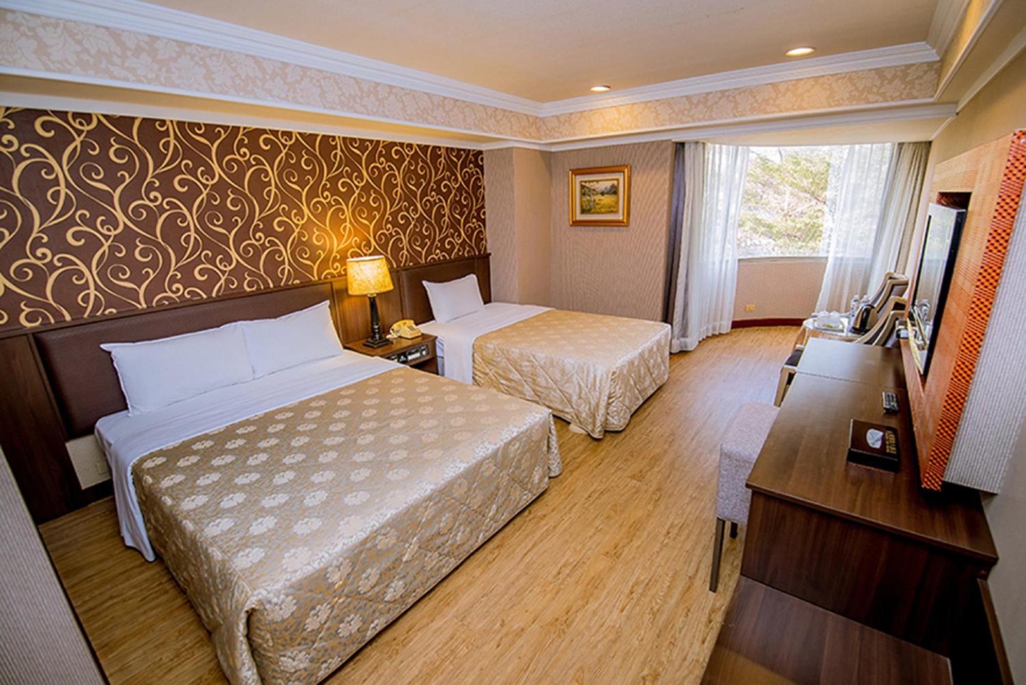 Hamilton Hotel Taichung Exterior foto